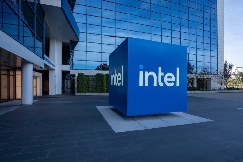 Intel assume dirigente Samsung per Foundry