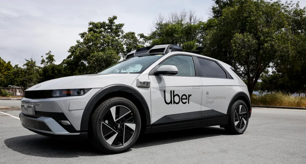 Per i robotaxi Uber schiera 500 auto con sensori che raccoglieranno dati di guida reale
